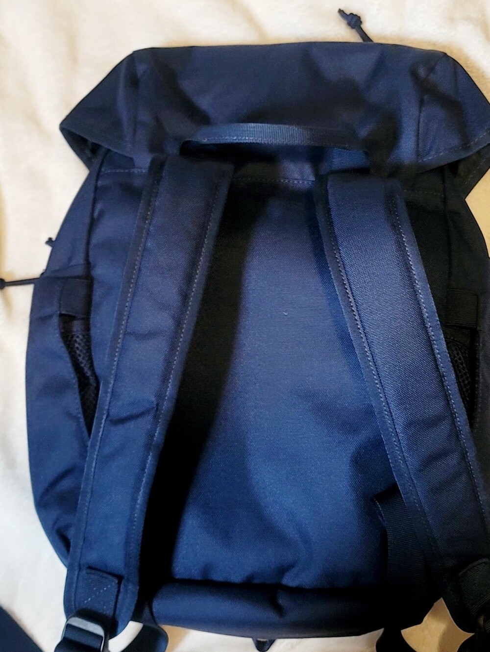 New (R)evolution 9L Navy Sidekick United by Blue Compact Day Pack / Backpack - Picture 2 of 7